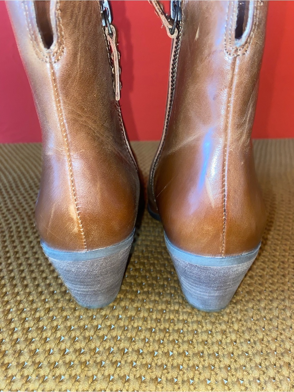 Frye Meghan Chestnut Brown Leather Ankle Booties with Block Heel. - Picture 7 of 16